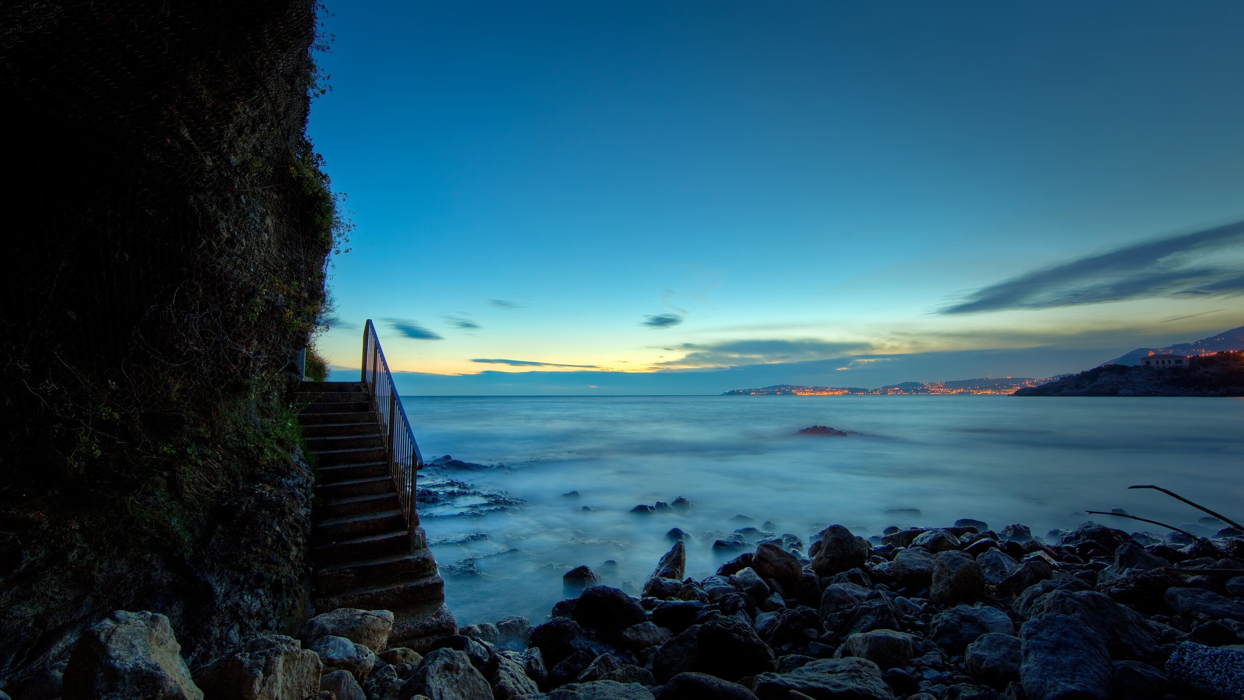 九游网页版官网-电竞选手职业化发展路径日益多元化，电竞选手发展前景