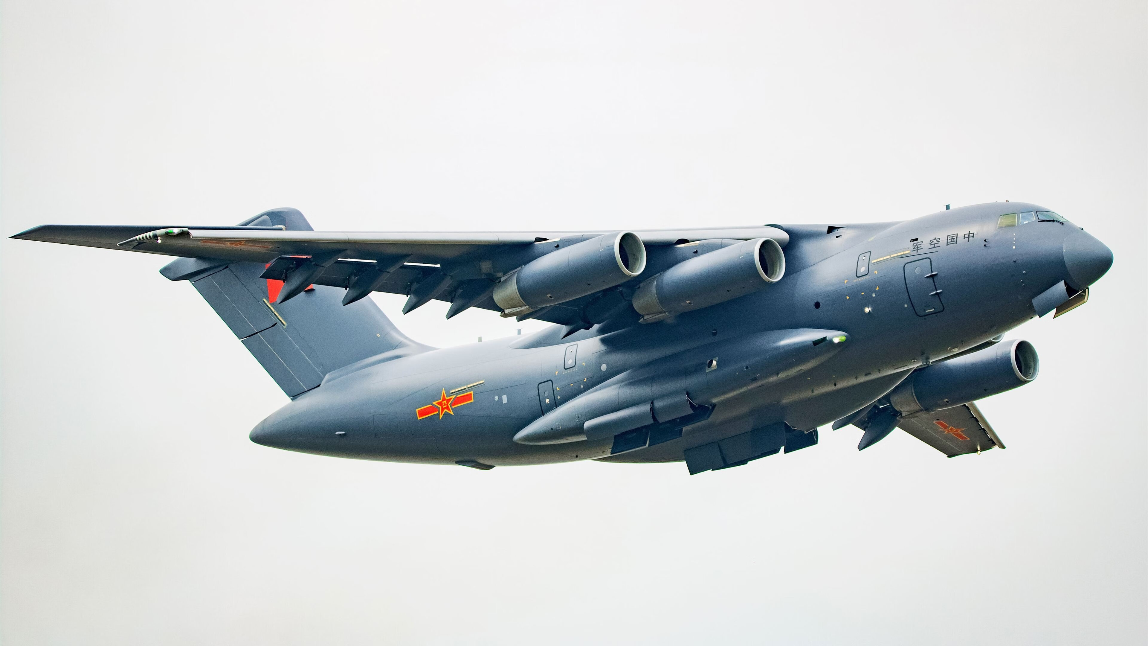 九游游戏中心-雪地+足球+波斯风格？伊朗队成冬奥时尚新星，伊朗滑雪胜地