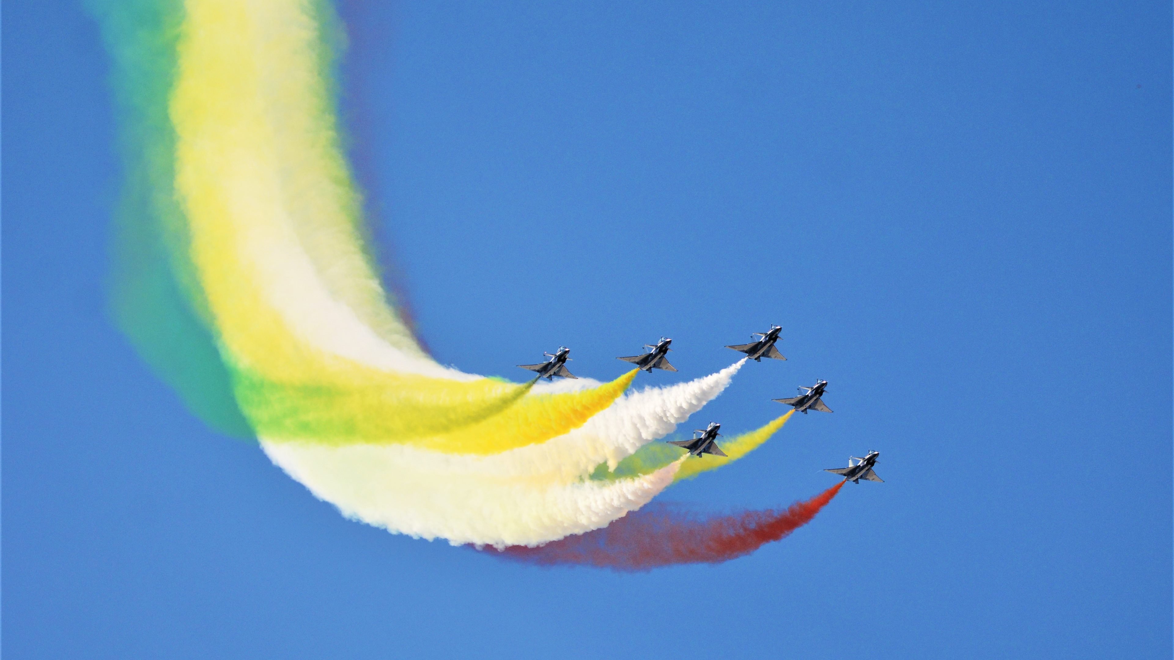 希腊女篮在欧洲锦标赛中再次夺冠，传统劲旅不止步，希腊女篮世界排名